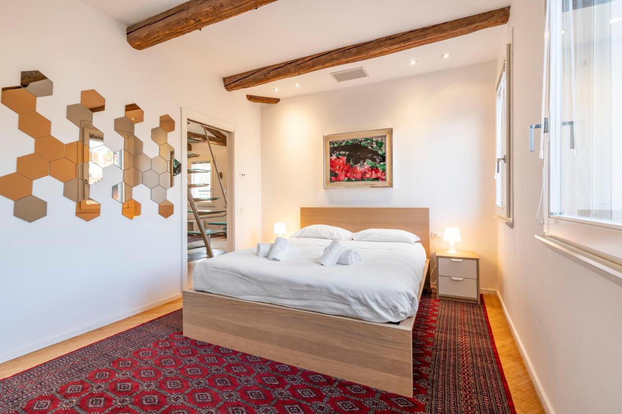 St. Mark Ca' Algi -Apartment With Beautiful Roof Terrace ヴェネツィア エクステリア 写真