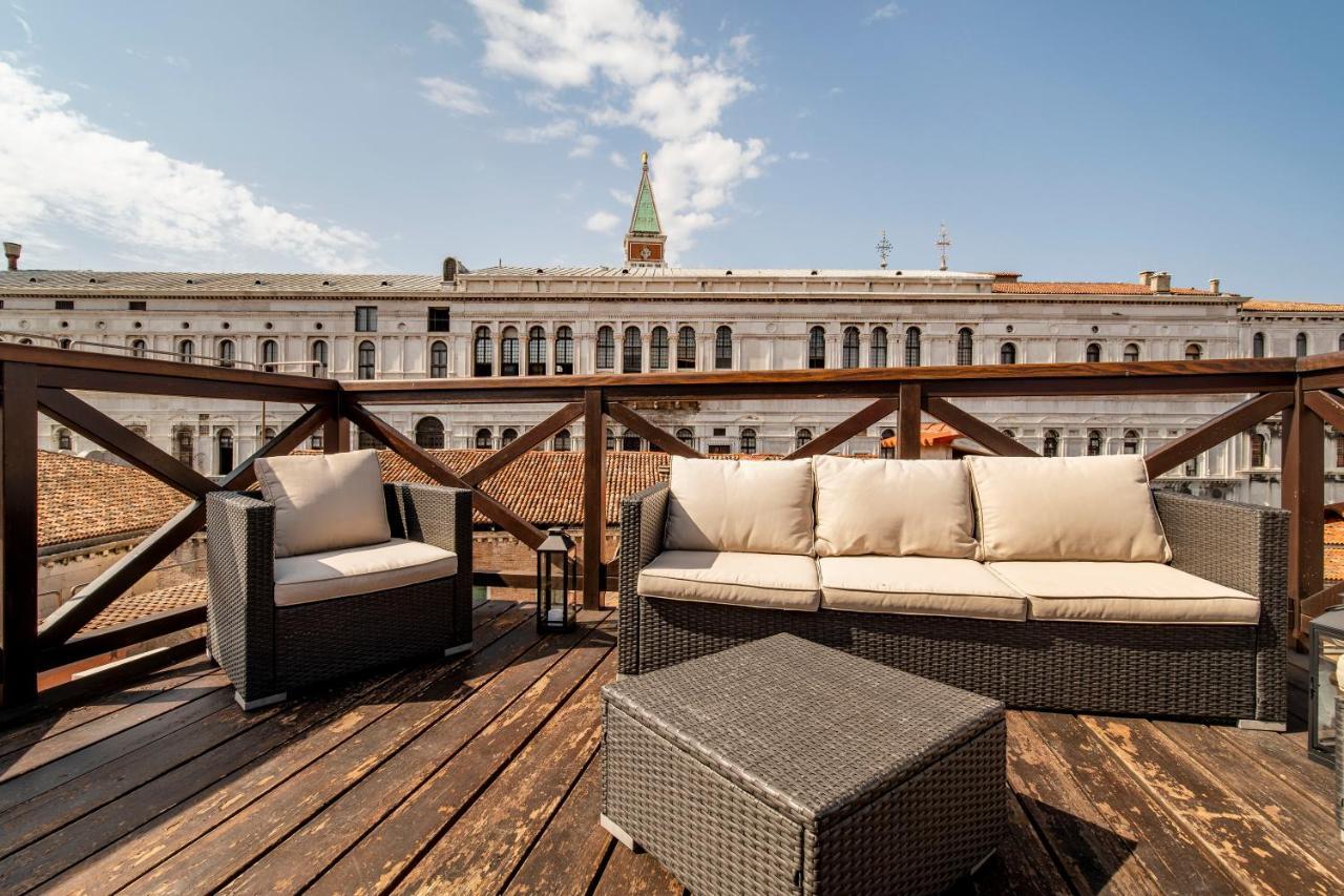 St. Mark Ca' Algi -Apartment With Beautiful Roof Terrace ヴェネツィア エクステリア 写真